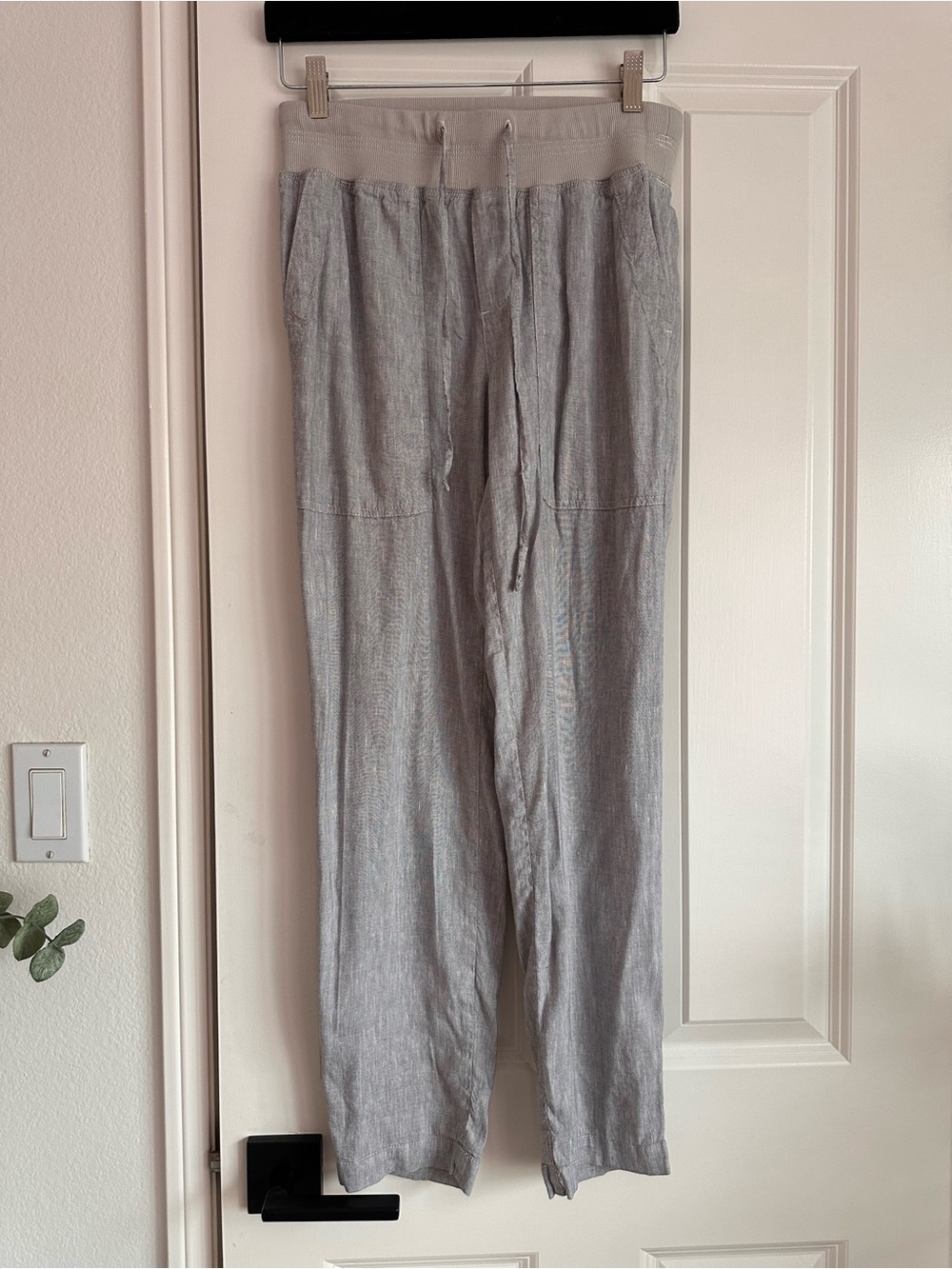 Lou & Grey (for Loft) - Light Grey Linen Blend Drawstring Pant (size XS) - Picture 5 of 6